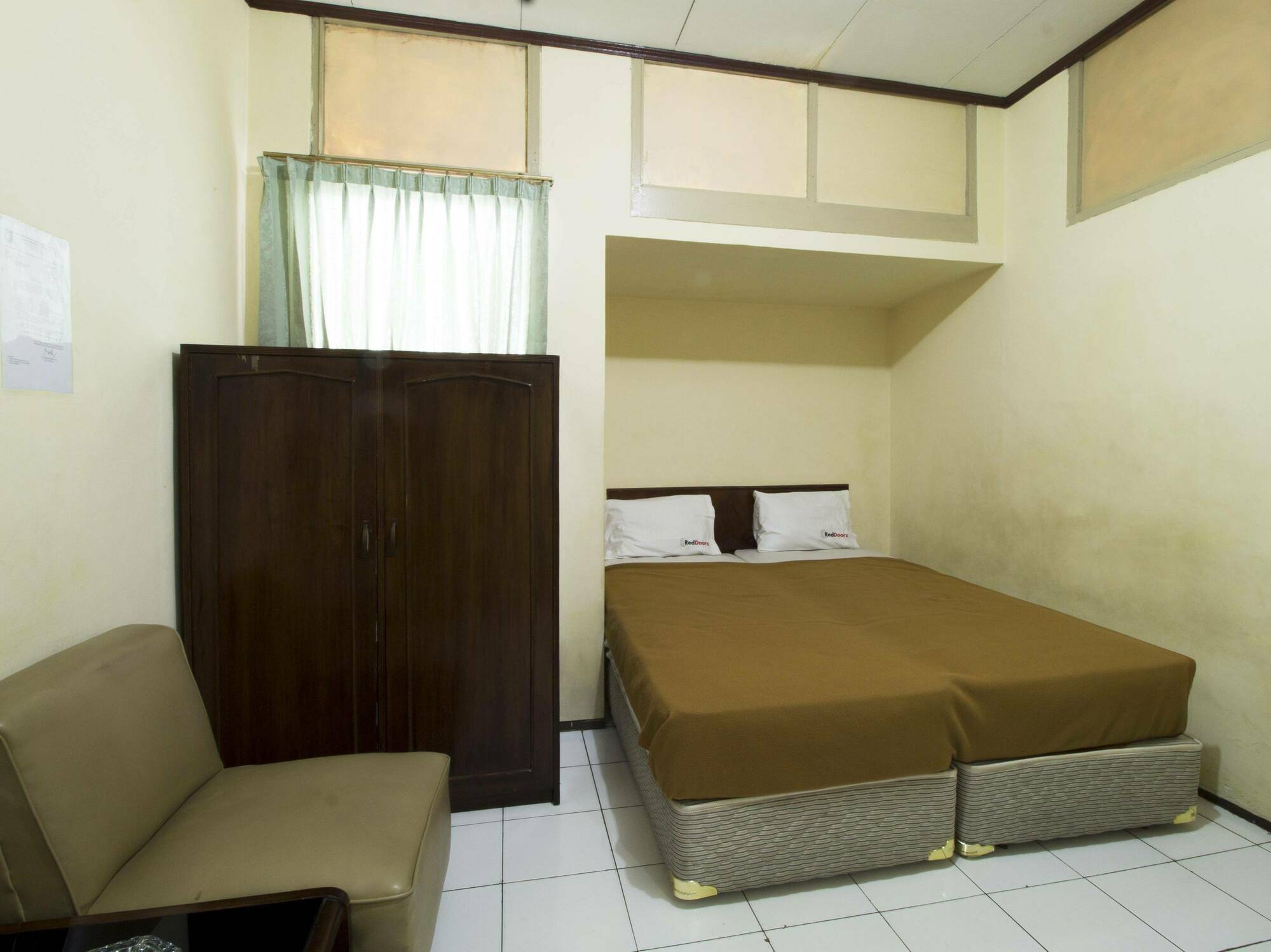 Reddoorz @ Klender Hotel Jakarta Exterior photo